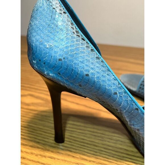 BCBGMaxAzaria Snakeskin Blue Heels | 8.5 - Picture 6 of 9